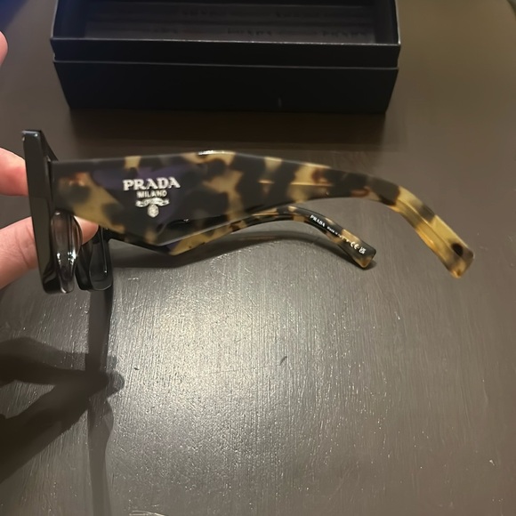 Prada PR 23YS - Picture 2 of 8